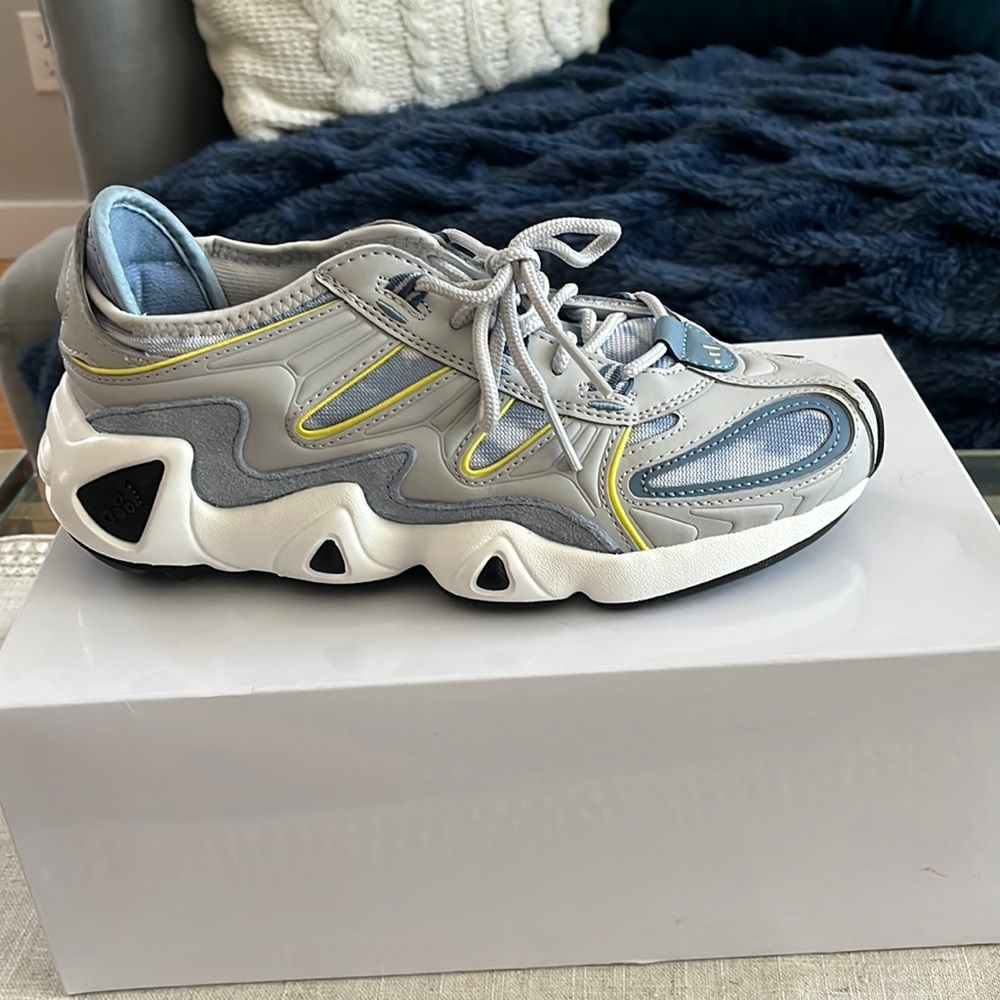 FYW S-97 'Raw Grey’ adidas sneakers. Size 6 men